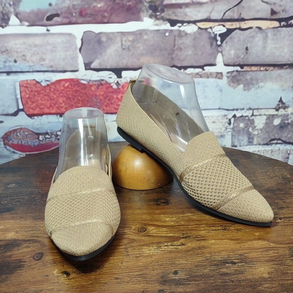 Point Toe Crochet Knit Ballet Flats